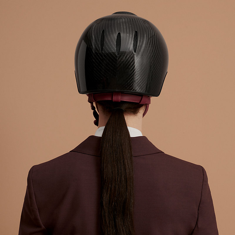 乗馬用ヘルメット 《カルボンヌ》 | Hermès - エルメス-公式サイト